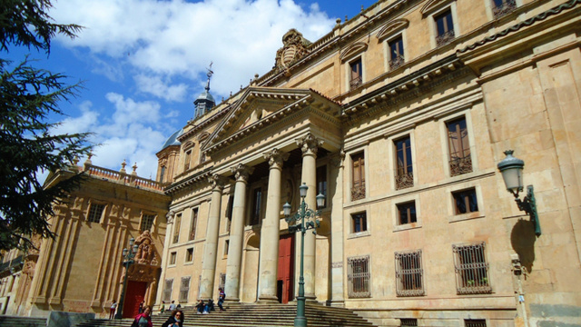 Plaza de Anaya y Colegio de San Bartolomé