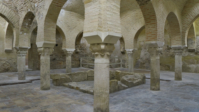 Baños Árabes del Palacio de Villardompardo