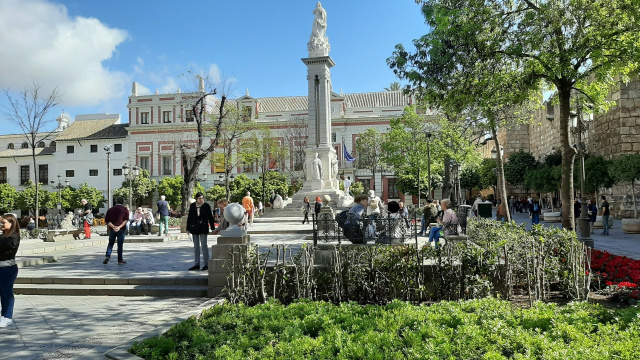 Plaza del Triunfo 