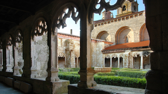 Monasterio de Santa María de Xunqueira de Espadanedo